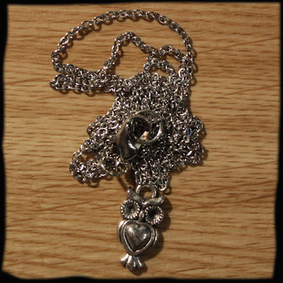 Chainette le hibou aux grand yeux A260